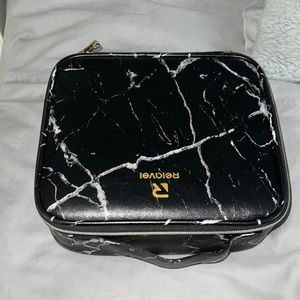 Adjustable makeup and travel organizer